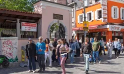 İzmir'in emeklileri kenti keşfediyor