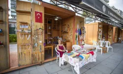 Mersin'de üretici kadın stantları dayanışmayı güçlendiriyor