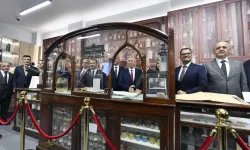 Ankara Eczacılık Tarihi Sergievi ziyaretçilerini ağırlamaya başladı