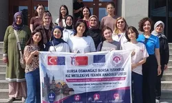 Bursa Osmangazi'de liseli öğrencilerden Prag stajı