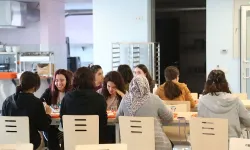 İBB öğrencilerin yanında