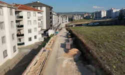 İnegöl Alanyurt'ta kaldırım çalışmalarına devam