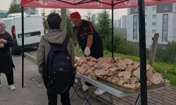 Kocaeli'de İzmit Belediyesi Beslenme Saati Projesine devam ediyor 