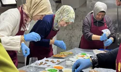 Sakarya her Cuma, Çikolata ve Çiçek Atölyesi'nde buluşuyor