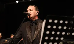 Sakarya'da Zeki Müren'in unutulmaz şarkıları yankılandı