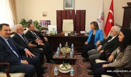 AKP'den HDP'ye bakan düzeyinde ziyaret...