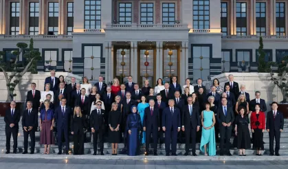 Erdoğan'dan NATO Zirvesi'nde yoğun diplomasi trafiği...