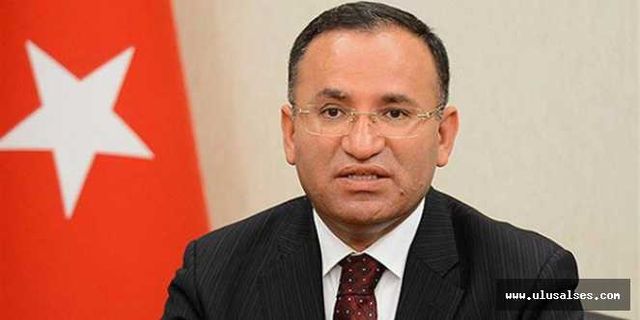 Adalet Bakanı Gül istifa etti, yerine Bekir Bozdağ atandı; sosyal medya gündem oldu