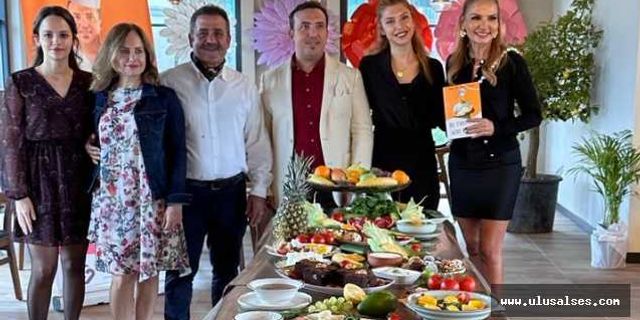 'Bu Tariflerle Gebe Kalınır' kitabının gelirini TEV’e bağışladı