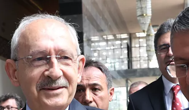 CHP'de Özgür Özel mi Kılıçdaroğlu mu? Delege kararını veriyor!