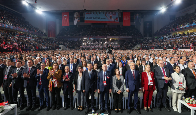 CHP'nin yeni Genel Başkanı Özgür Özel, Kılıçdaroğlu'na 276 oy fark attı
