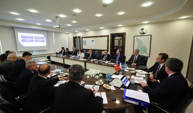 İMAMOĞLU’NDAN BAYRAMPAŞA BELEDİYE BAŞKANI MUTLU’YA TEBRİK ZİYARETİ