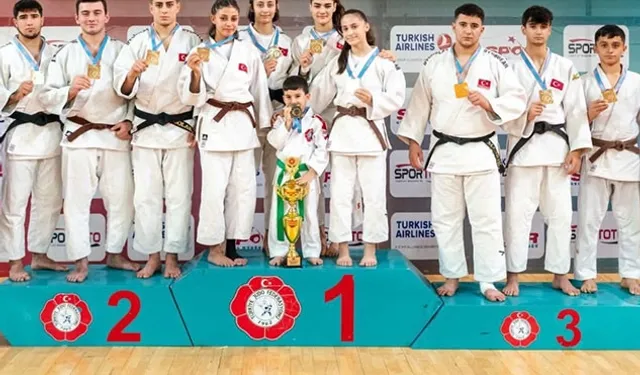 Konya'nın judoda bileği bükülmüyor