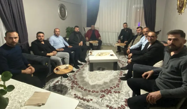 MHP'den Pazaryeri'nde 'Hayırlı Günler Komşum' ziyareti