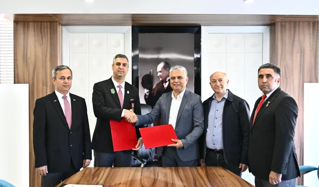 Antalya Muratpaşa'da şehit aileleri ve gaziler için protokol