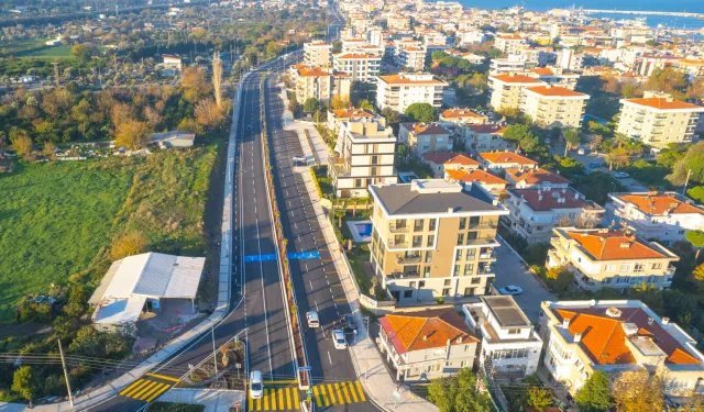 İzmir'de Cumhuriyet Bulvarı'nın ilk etabı tamamlandı