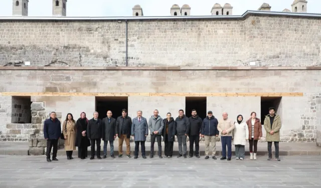 Kayseri Melikgazi'de Gön Han küllerinden doğdu