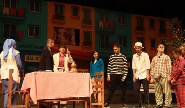 Kocaeli Çayırovalı özel bireyler büyük alkış aldı