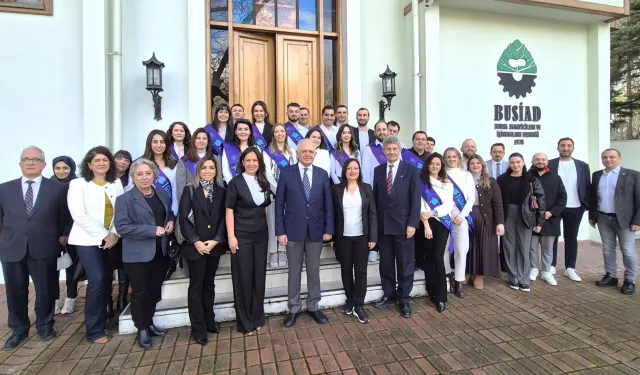 Bursa'da İK Kodları 2. dönemi mezunlarını verdi