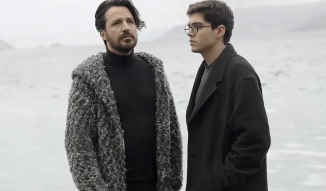 Mavi Gri ve Murat Güneş'ten 'Babasından Yaralı'