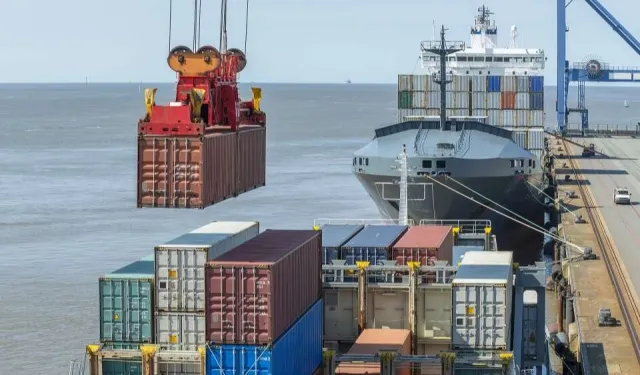 Ocak'ta dış ticaret açığı 8,4 milyar dolara yükseldi