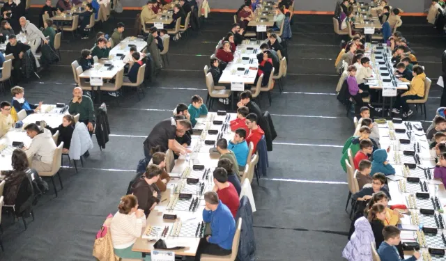 Trabzon'da 'Kurtuluş Kupası Satranç Turnuvası' başladı