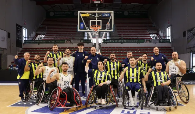 Bakan Bak'tan Fenerbahçe'ye tebrik