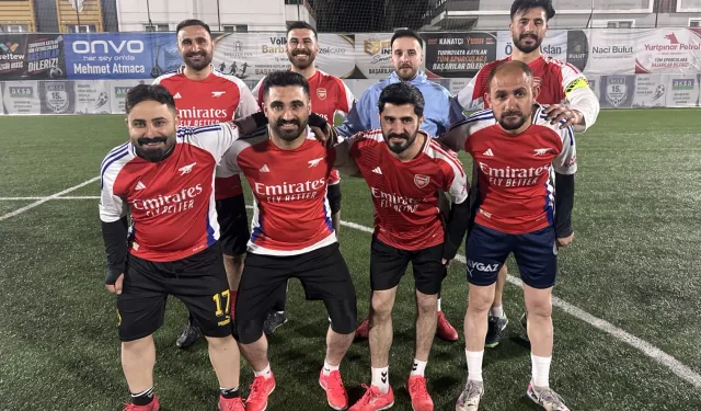 Ağrı'da kurumlarar arası bol gollü galibiyet