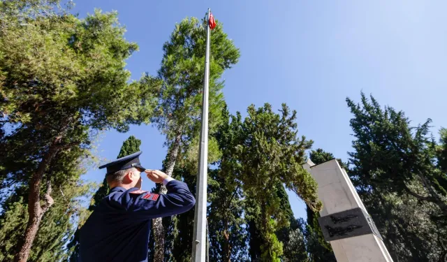 15 Temmuz şehitleri İzmir'de dualarla anıldı