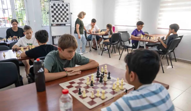 İzmir Bornova'da yaz tatili üretime dönüştü