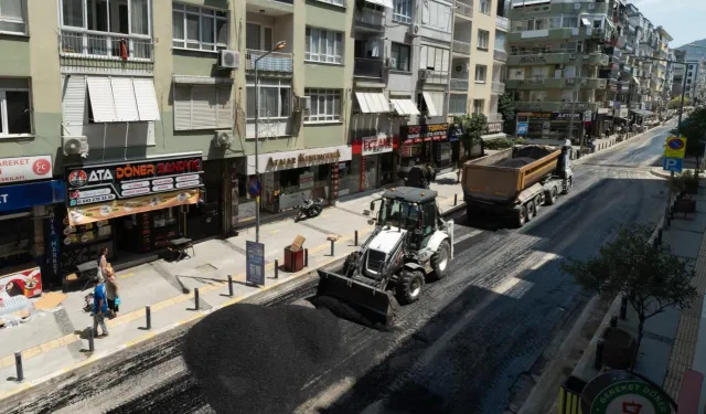 İzmir'de Balçova Ata Caddesi tamamen yenileniyor