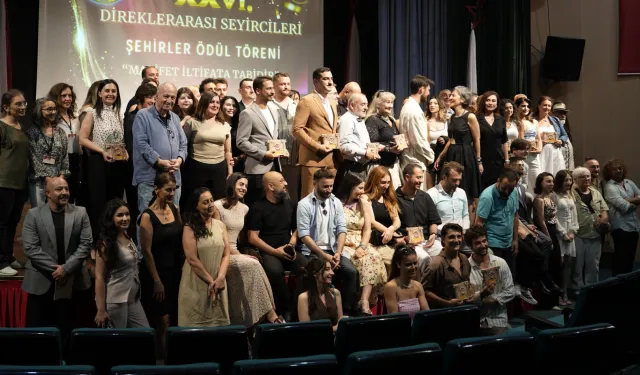 Mersin Şehir Tiyatrosu'na 'Ensemble Ödülü' gururu