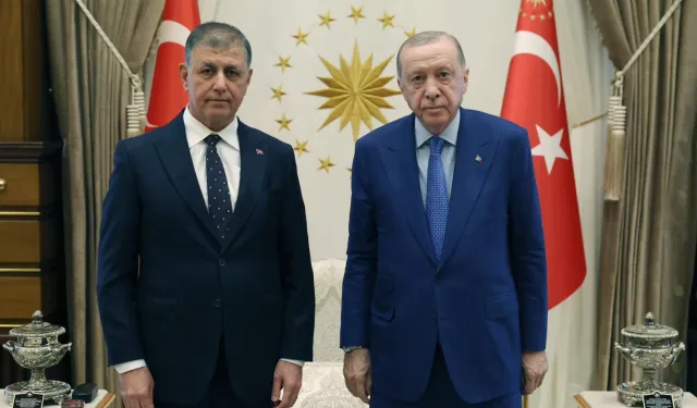 İzmir Büyükşehir Belediye Başkanı Cemil Tugay, Külliye'de