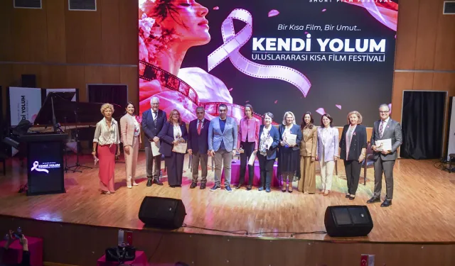 Ankara'da kadın sağlığına sanatla farkındalık