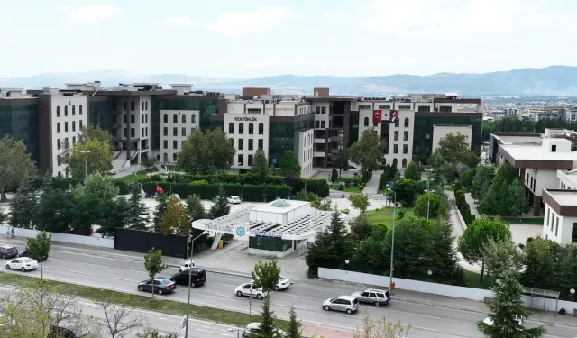 BTÜ, nanoteknolojiyi mesleki eğitime taşıyor