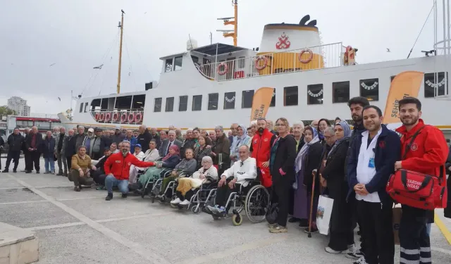 Darülaceze sakinleri denizle buluştu