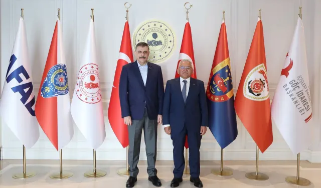 Memduh Büyükkılıç'tan Bakan Çiftçi'ye ziyaret