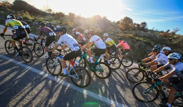 Veloturk Gran Fondo Çeşme'nin 10'uncu yılında 809 sporcu yarışacak