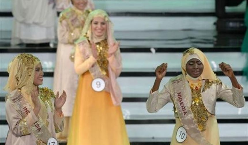 Müslüman Dünyası Güzelik Yarışması'nda Aisha birin