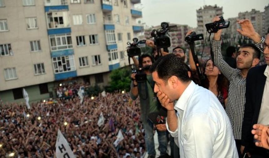 HDP Eş Başkanı Selahattin Demirtaş sağduyu çağrısında bulundu... Olayları önledi