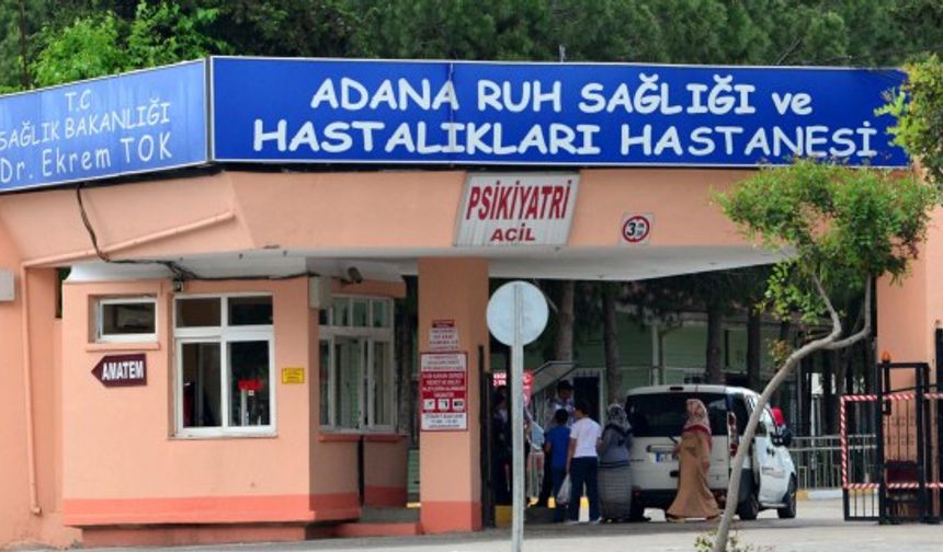 Başbakan Davutoğlu'nun Adana mitingi için Suriyelilerin kampından ve hastaneden adam taşındı