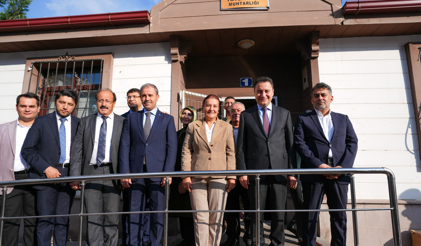 Ali Babacan Keçiören’de vatandaşlarla buluştu   