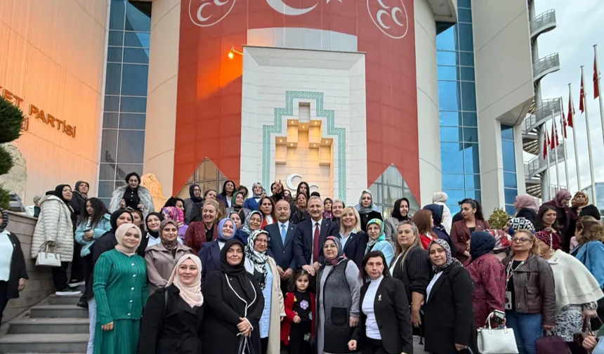 MHP'de 'Engelsiz Yarınlara' yoğun ilgi