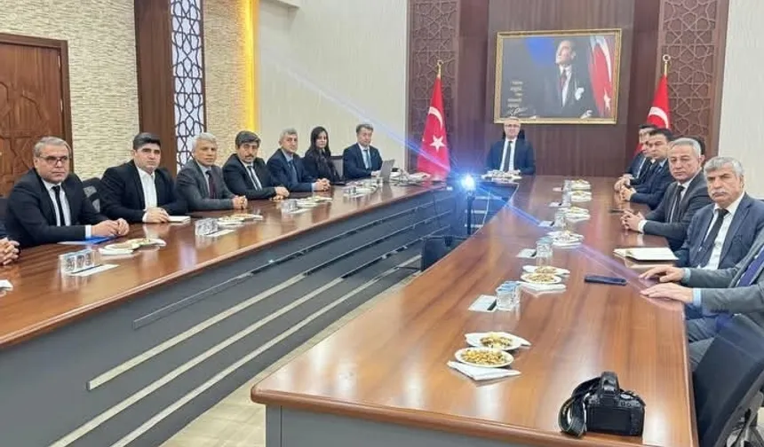 Batman İlçe Milli Eğitim Müdürleri eğitimi Kozluk'ta değerlendirdi