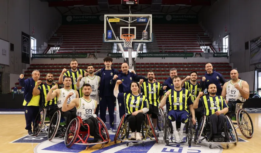 Bakan Bak'tan Fenerbahçe'ye tebrik