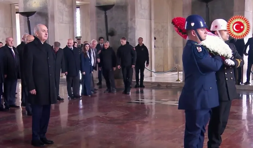 TBMM'den 'egemenlik milletindir' vurgusu... Devlet erkanı Ata'nın huzurunda