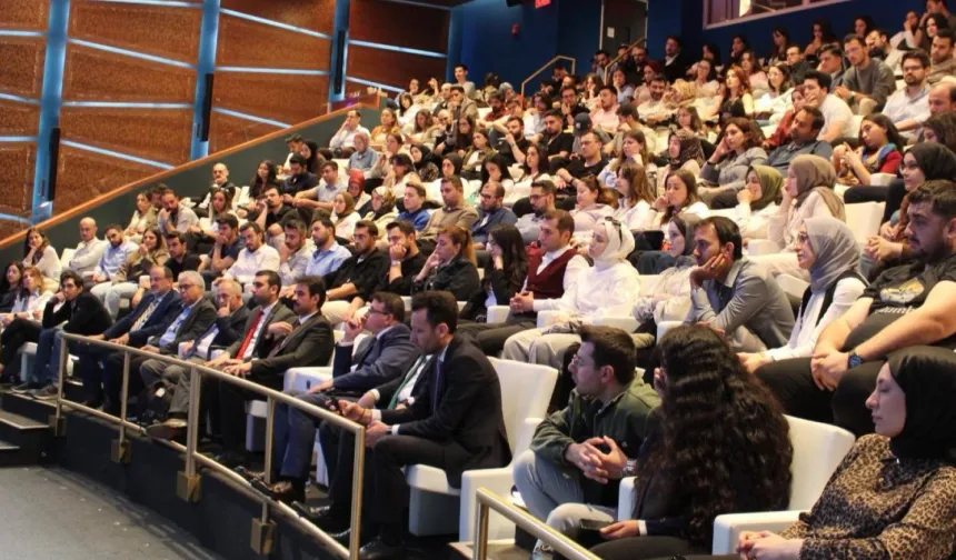 ABD'de Yüksek Lisans yapan 1416 öğrenci New York Türkevi'nde buluştu