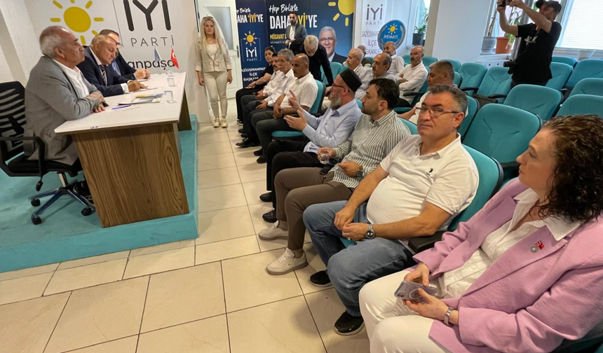 İYİ Parti Aydın Milletvekili Ömer Karakaş Gaziosmanpaşa'da Muhtarlarla Buluştu