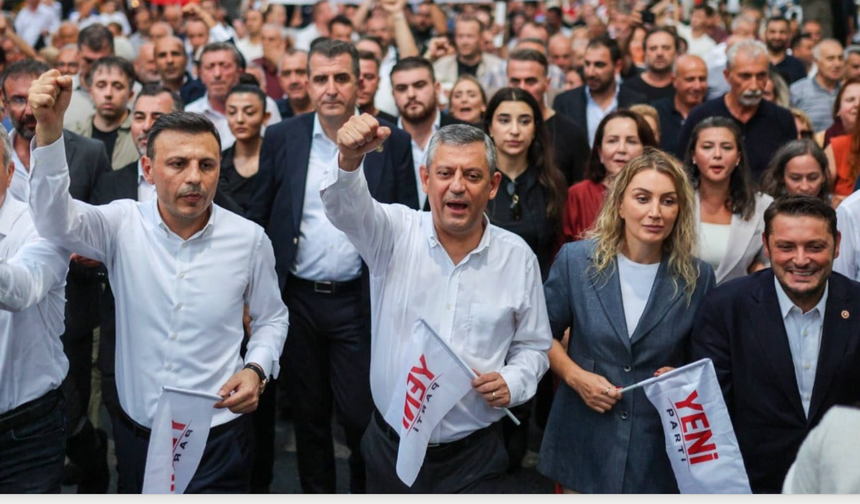 Özgür Özel Adalet Yürüyüşünde Konuştu: "Mücadelemiz Sürecek"