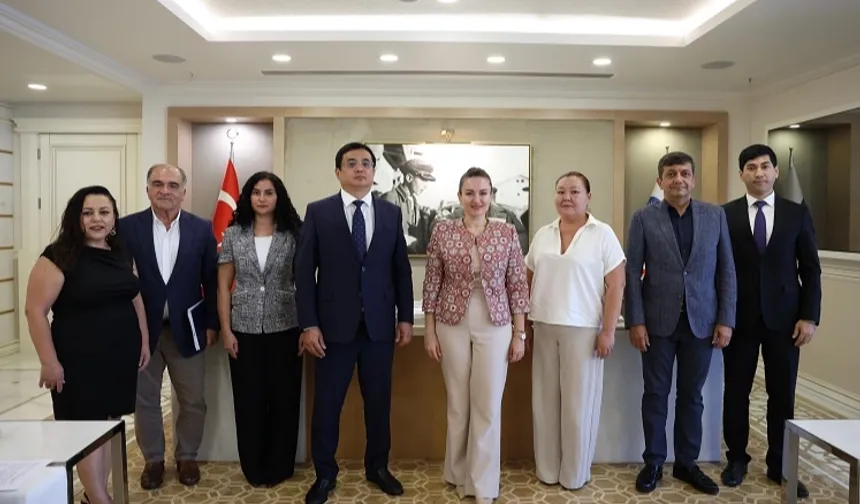 Kırgız Cumhuriyeti Antalya Başkonsolosu Başkan Vekili Özdemir'i ziyaret etti